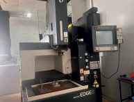 CNC zandstralen van keramische componenten
