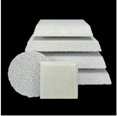 De ronde Vierkante Gieterijalumina Ceramische Poreusheid van Schuimfilter 80-90%