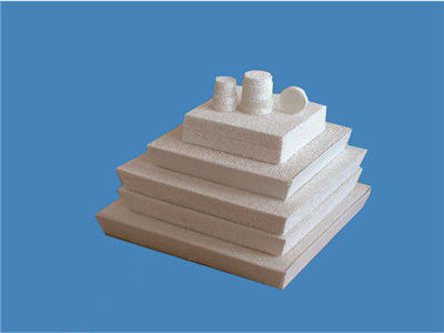 99.6% Al2O3 de Structurele Keramiek van Alpha Alumina Small Shrinkage For